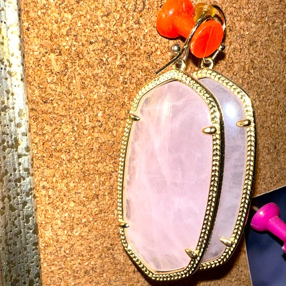 Danielle Kendra scott rose quartz earrings